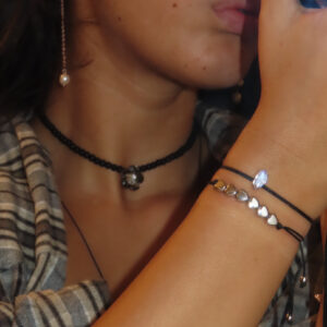 שרשרת פרח עם אבני חן